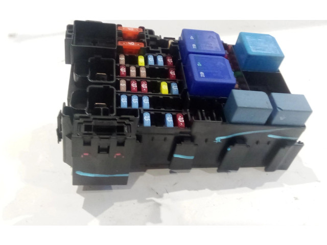 Pojistková skříňka Řídící jednotka BSM 243800453r   Renault Megane IV 2021