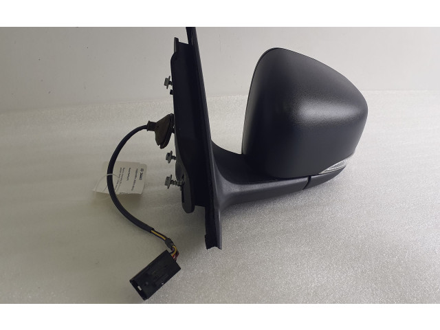 Зеркало электрическое Dacia Spring 2021 - года