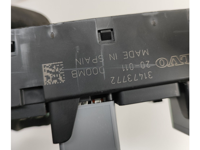 Блок предохранителей 31473772   Volvo XC90    