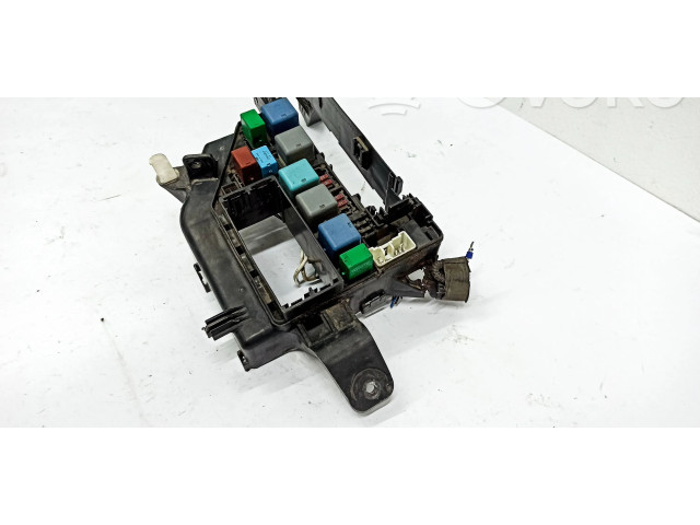 Блок предохранителей  8826332070, 1567001400   Toyota Prius (XW20)    