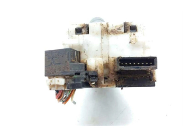 Переключатель дворников 25260EB66A   Nissan Navara