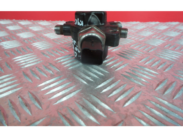 Топливная рампа 8200584034, 55PP03-02   Renault Clio III  