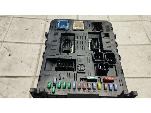 Блок предохранителей 216761594H Citroen C4 I