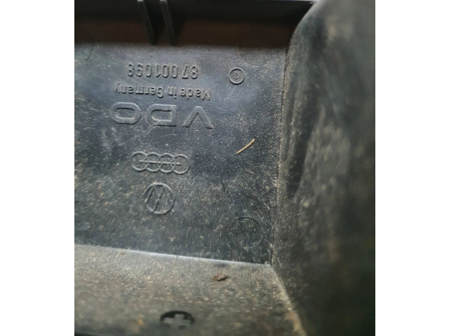 Přístrojová deska Volkswagen Transporter - Caravelle T3 1982 870010098, 88352178