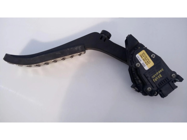 Педаль акселератора