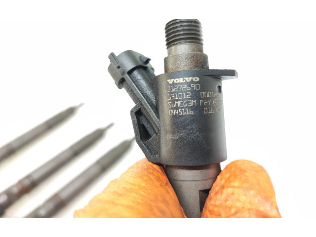 Комплект форсунок 31272690, 0445116016    Volvo V60   