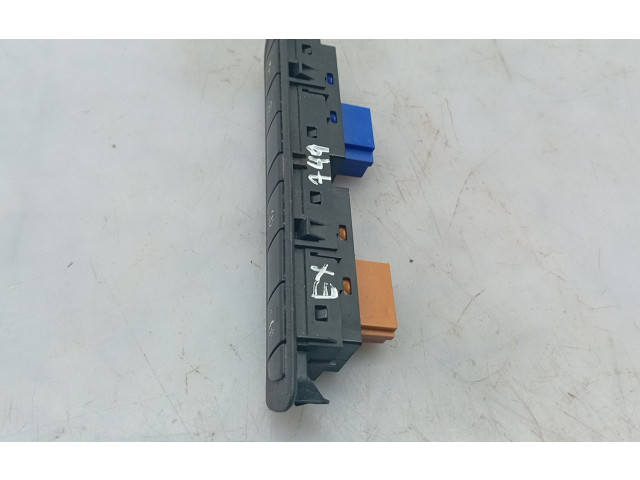 Блок управления Peugeot 2008 I