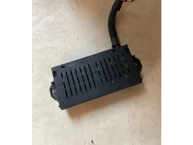 Блок предохранителей  9441776   Volvo V70    