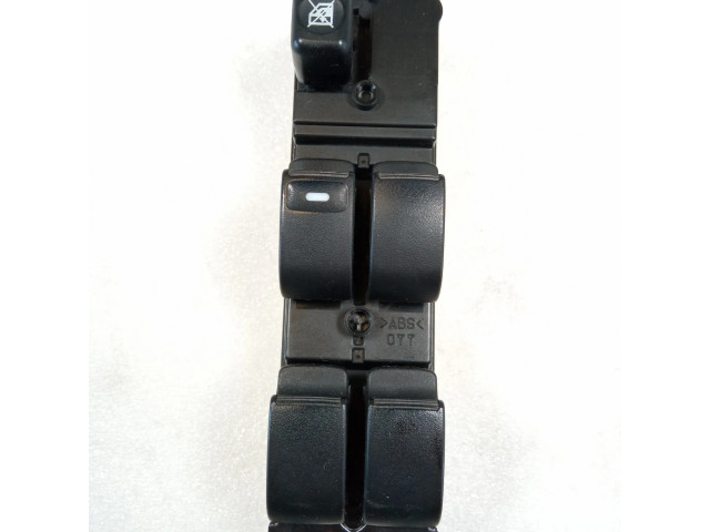 Включатель электрических окон