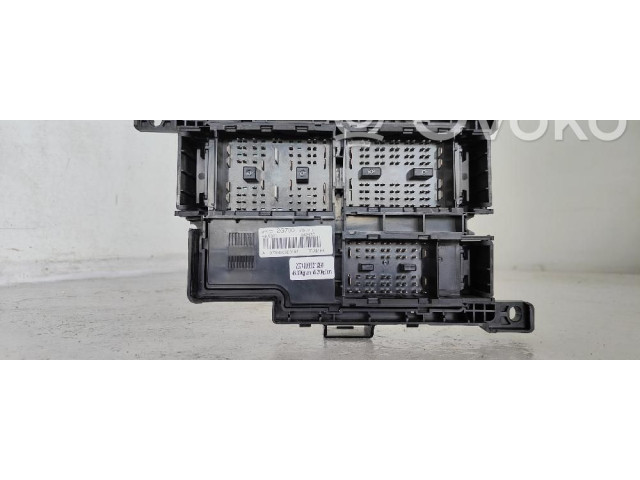 Блок предохранителей 919502G200, 05523M KIA Magentis