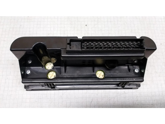 Дисплей 5038187 Saab 9-5