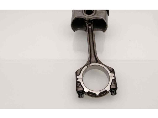  Поршень  121004W00C  Citroen Xantia  