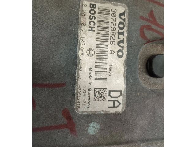 Блок управления двигателя 30729826A, 0281012103 Volvo V70