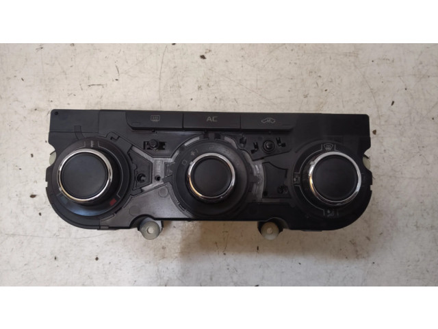 Блок управления климат-контролем 3T0820047R Skoda Superb B6 (3T)