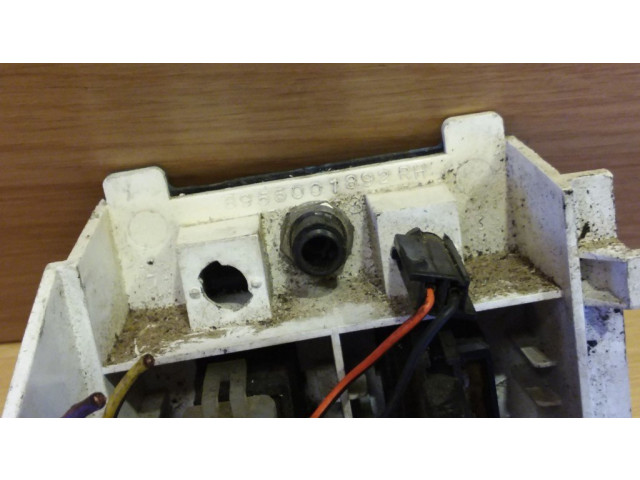 Включатель обогрева стекла с помощью электричества