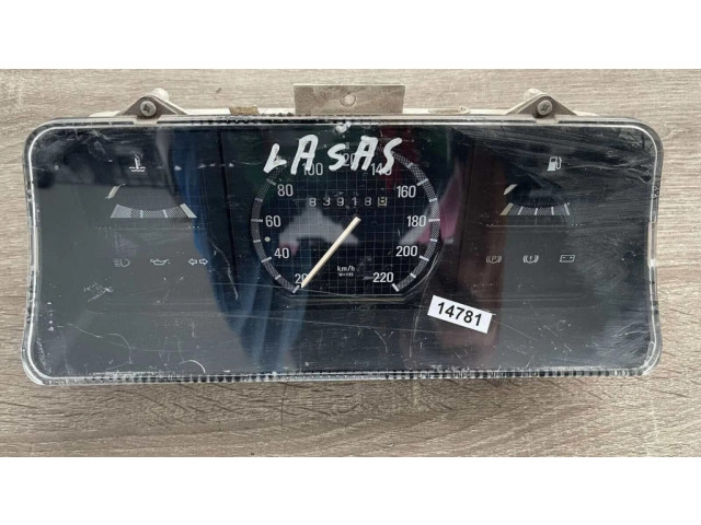 Панель приборов 93154237, 90034455   Opel Kadett D       