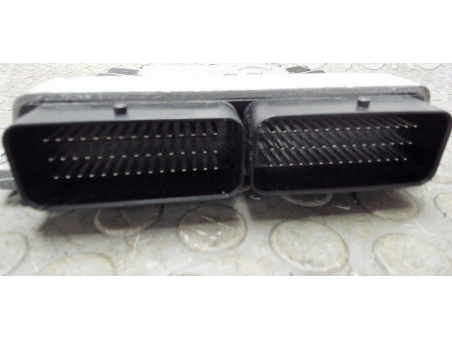 Блок управления двигателя 6001548282, 8200326380   Dacia Logan I