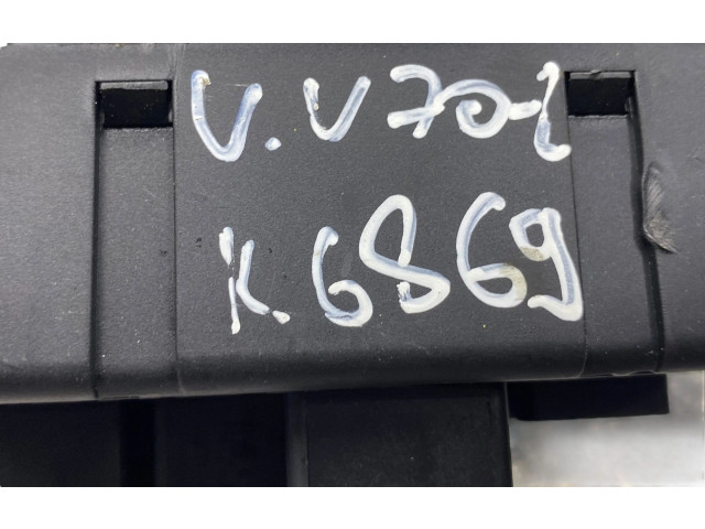 Блок предохранителей 518829106 Volvo V70