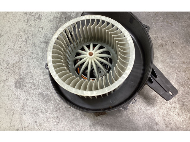 Вентилятор печки    DDS003TT, TH160M21   Skoda Fabia Mk1 (6Y)