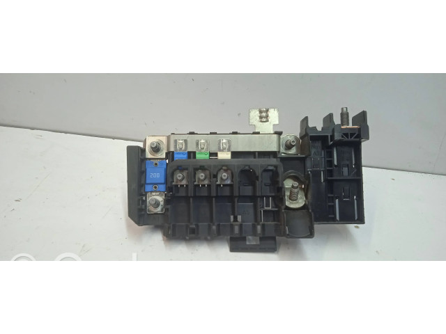   Pojistková skříňka A2465401950   Mercedes-Benz GLA W156 2019