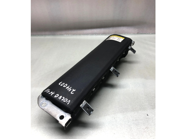 Подушка безопасности для колен 31455402 Volvo XC40