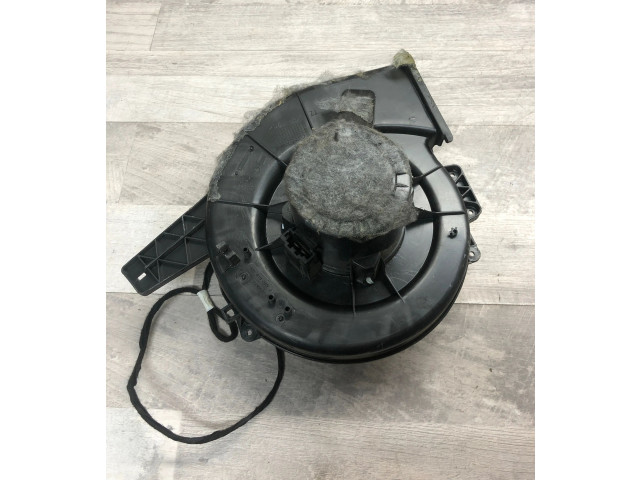 Вентилятор печки    6Q1819015J, Y1551   Skoda Rapid (NH)