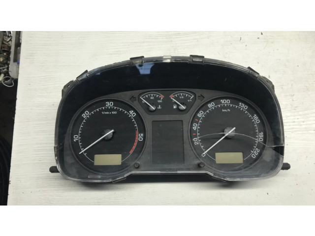 Панель приборов 1U0920811F, 110080146 Skoda Octavia Mk1 (1U)