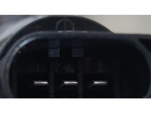 Vstřikovací lišta BMW 5 F10 F11 pro naftový motor 3.0 N57 D30 B