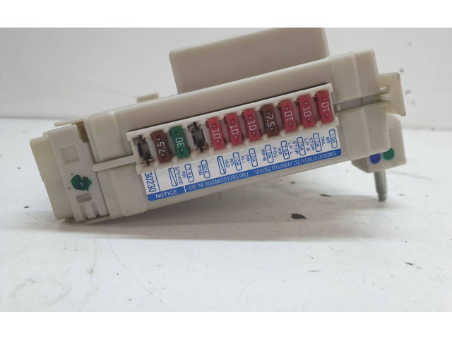 Pojistková skříňka 8267030230 Lexus GS 300 350 430 450H 2007
