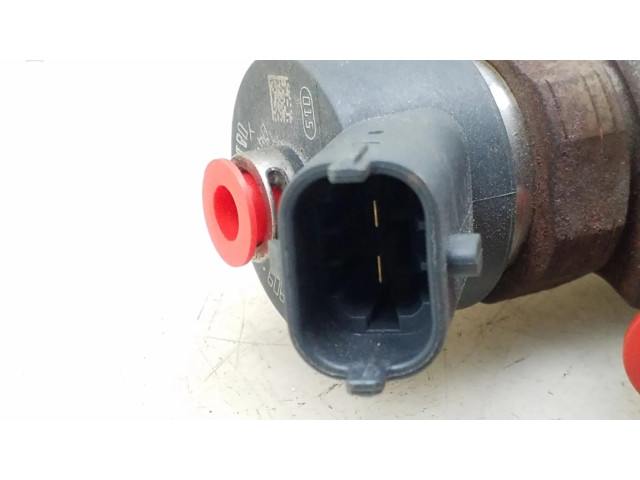 Vstřikovač 0445110239 Peugeot Partner pro naftový motor 1.6 9HX (DV6ATED4)