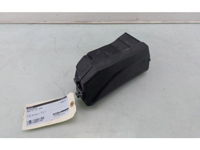 Блок предохранителей 2Q0907361B, 2Q0927165A Audi A1