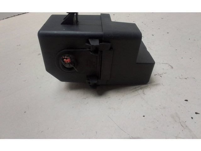 Блок предохранителей  1J0941389B   Audi A3 S3 8P    