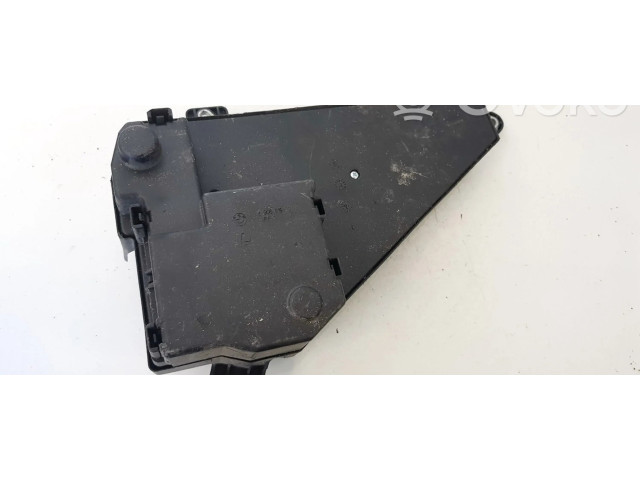 Pojistková skříňka 690661901, 6906618-05 BMW 5 E60 E61 2005
