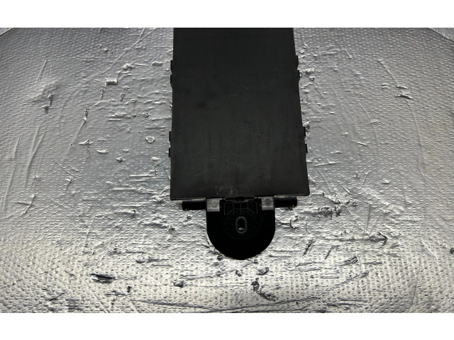 Блок предохранителей  31682732   Volvo XC90    