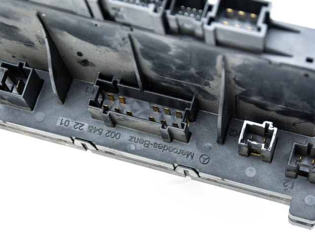 Pojistková skříňka A0205451932, 05045130 Mercede-Benz S W220 2002