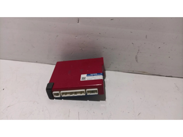 Блок управления 8865053083, 1776006310   Lexus IS-F