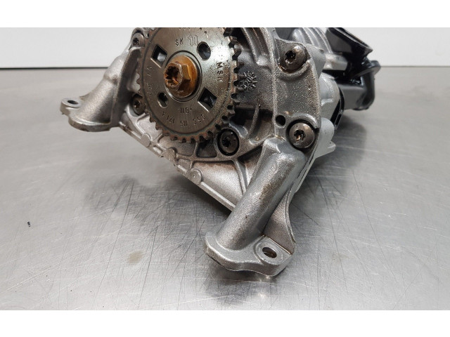 Масляный насос  DLAA 05C145208A  Audi A1 