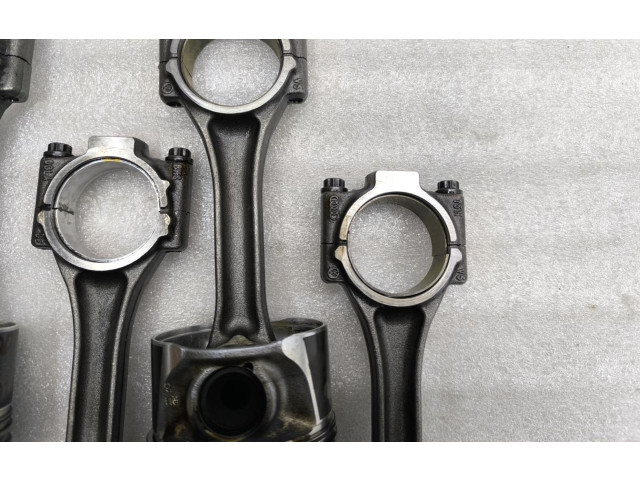 Píst    Volkswagen Caddy     