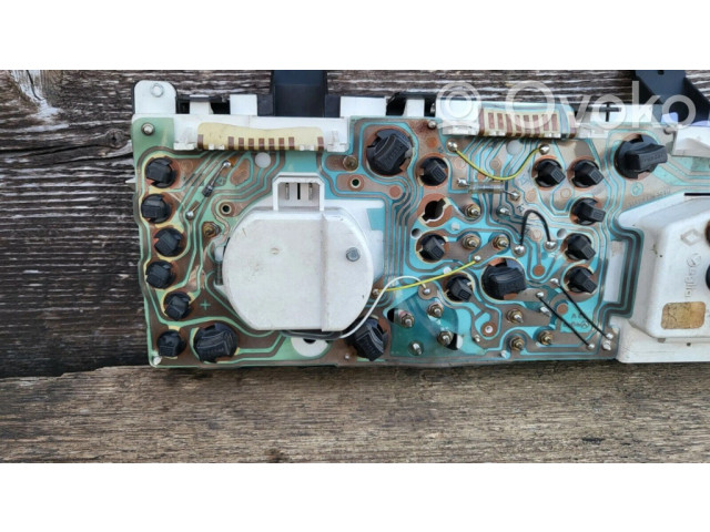 Панель приборов 7700784064   Renault 19       