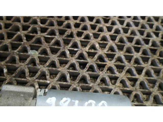 Моторчик заднего дворника 98700B9000 Hyundai i10