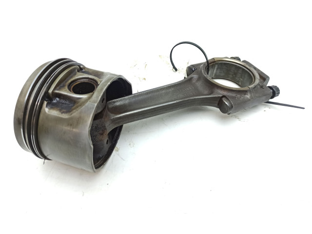 Поршень с шатуном EAC1868, EBC1289 Jaguar XJS