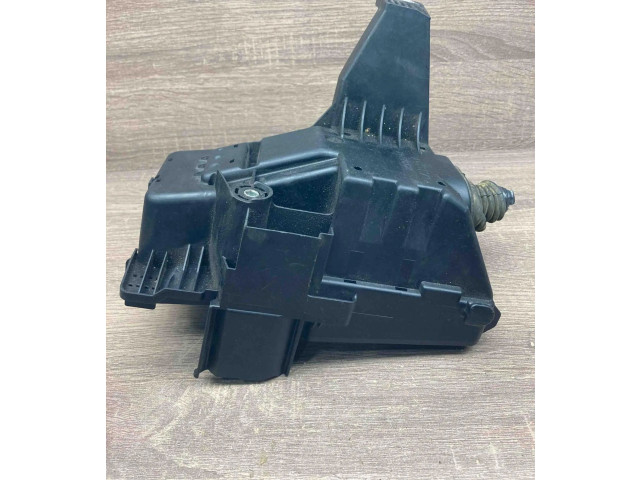 Блок предохранителей 30728132, 8690698   Volvo XC90    