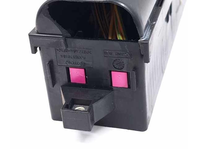 Блок предохранителей 5J0937615A, 5J0937615A Skoda Fabia Mk2 (5J)