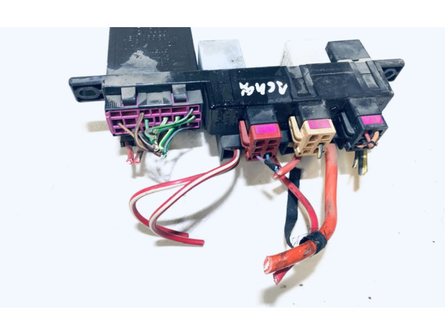 Pojistková skříňka 8l0941822 Volkswagen New Beetle 2000