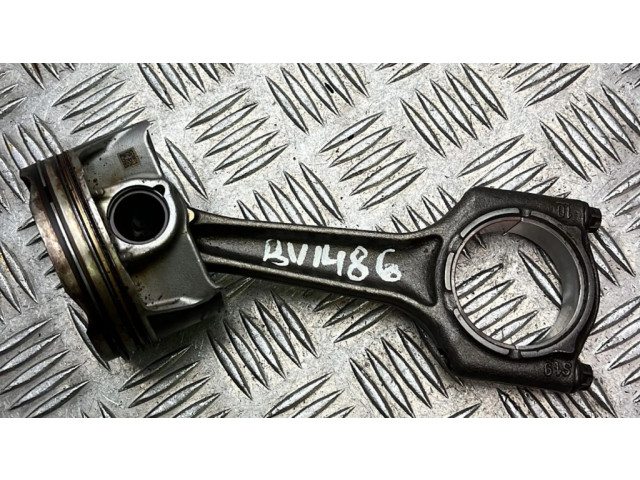  Поршень с шатуном  11255A24670  BMW X3 G01 для бензинового двигателя 2.0