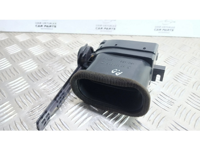 Боковая воздушная решётка