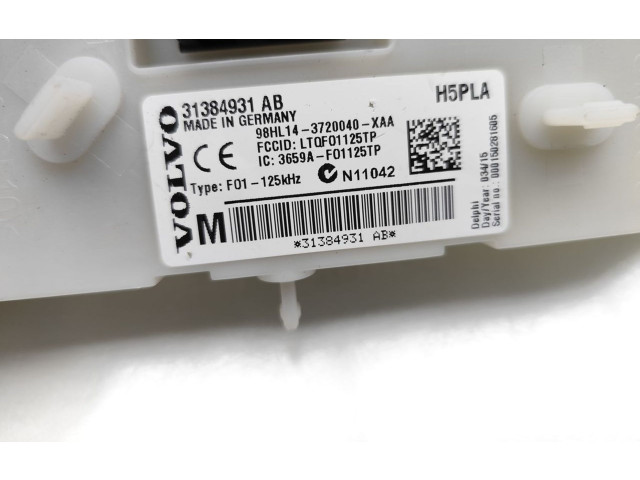 Блок предохранителей 31384931, 31384931AB Volvo S60