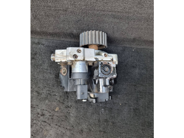 Vstřikovací čerpadlo 057130755K, 057130755M   Audi A8 S8 D3 4E    BVN 