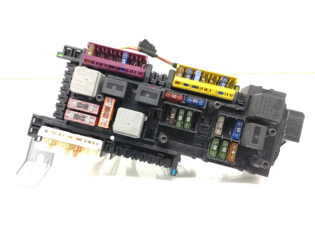 Pojistková skříňka 016706581, A0025422619 Mercedes-Benz E W212 2010