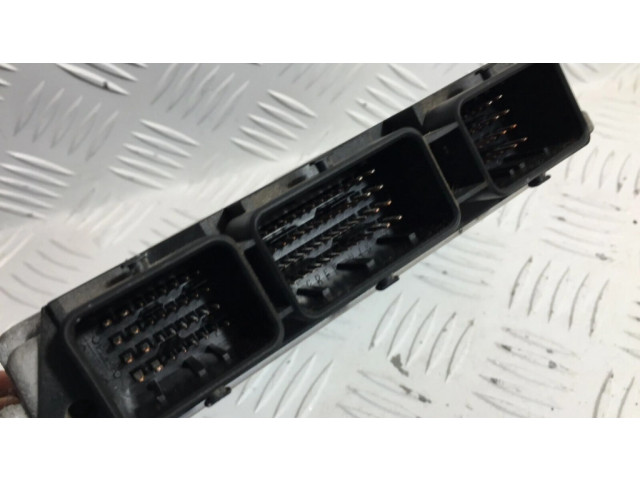 Řídící jednotka 8200389519 Renault Trafic II (X83) 2005